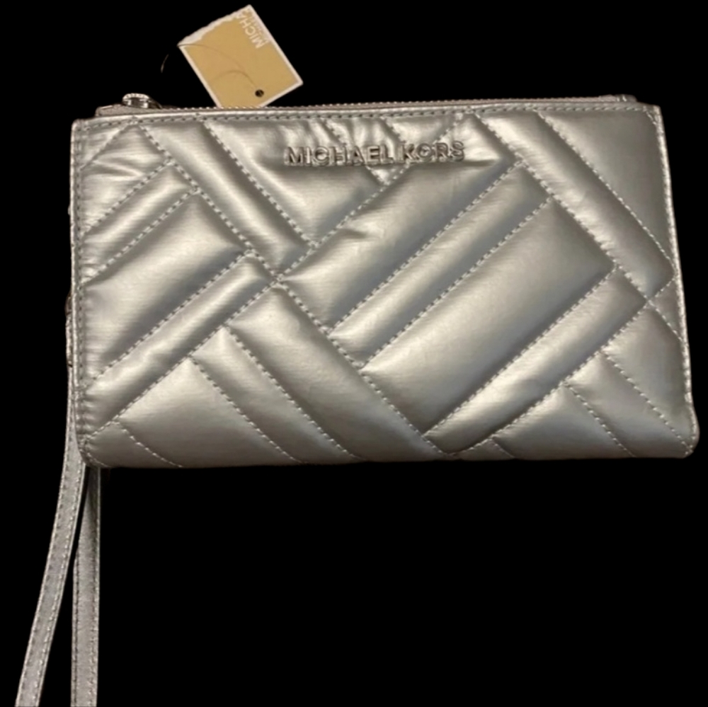 Michael Kors Double Zip Adele Smartphone Wallet